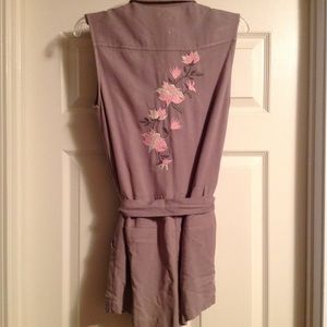 Honey Belle Romper size small